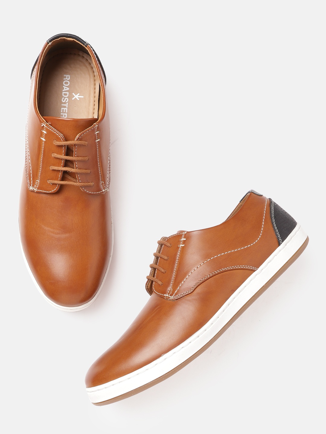 

The Roadster Lifestyle Co Men Tan Brown Solid Derbys