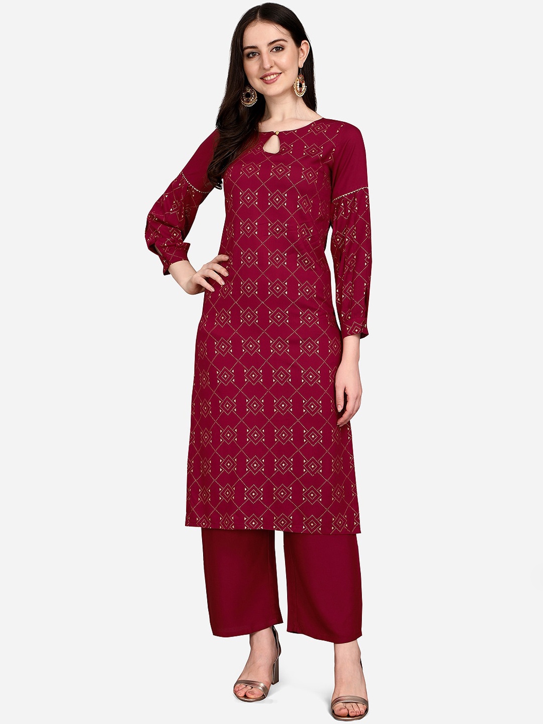 

SANISA Women Red Ethnic Motifs Keyhole Neck Flared Sleeves Thread Work Kurta