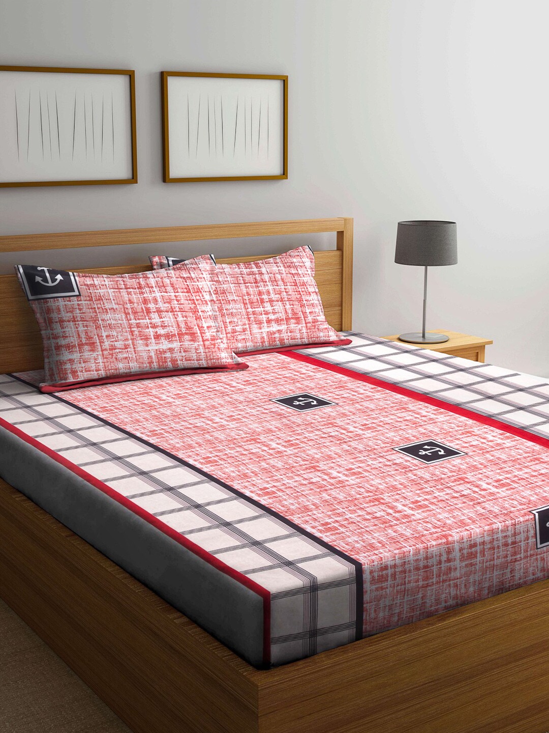 

Arrabi Pink & White Geometric 300 TC King Bedsheet with 2 Pillow Covers