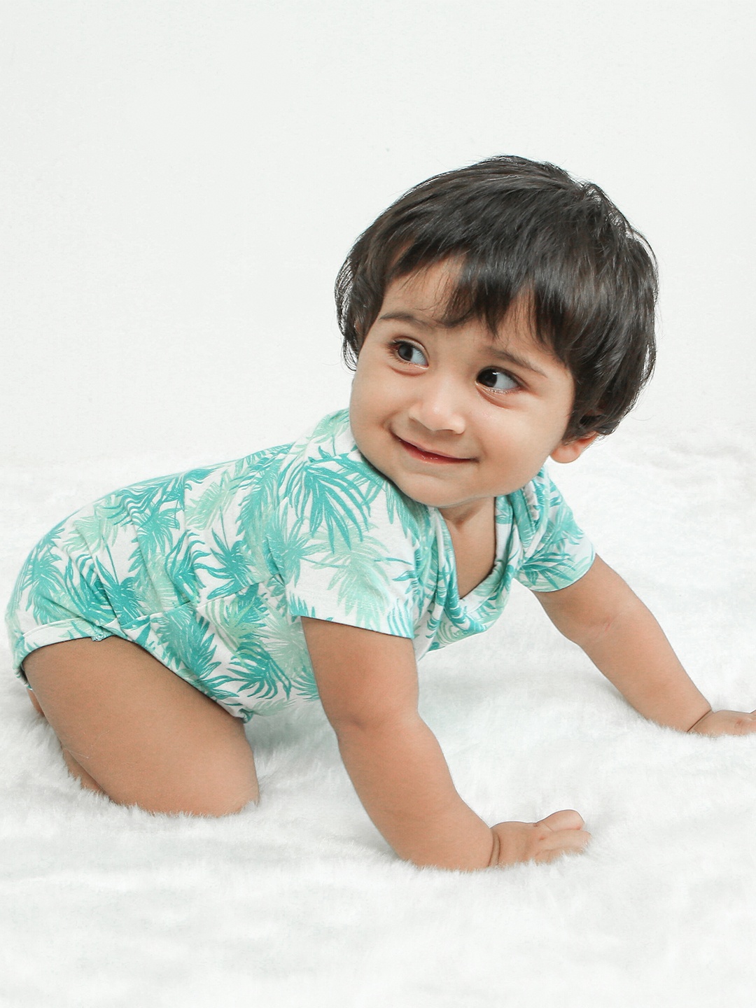 

Softsens Infant Boys Blue & White Printed Bodysuit