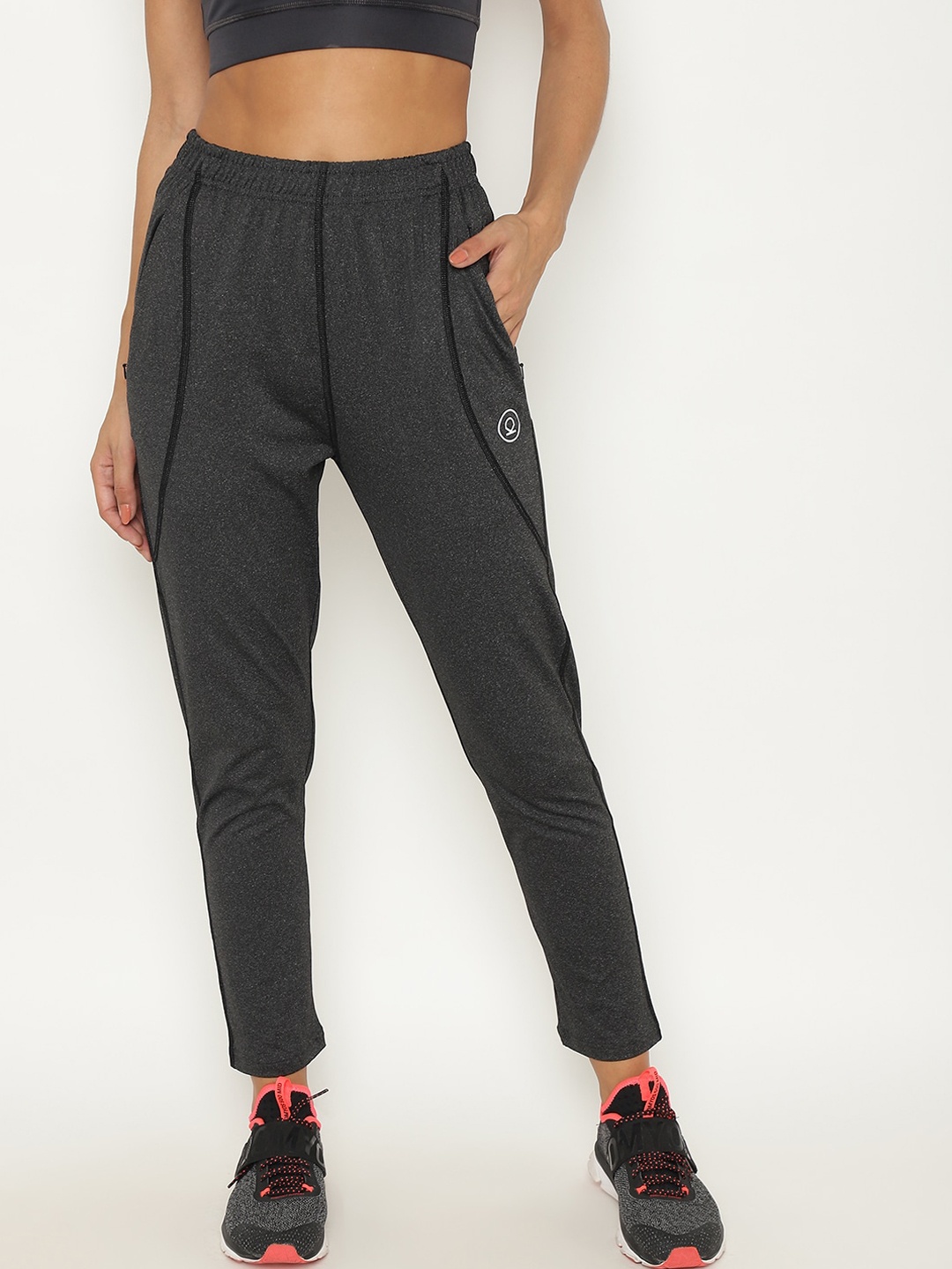 

CHKOKKO Women Grey Solid Track Pants