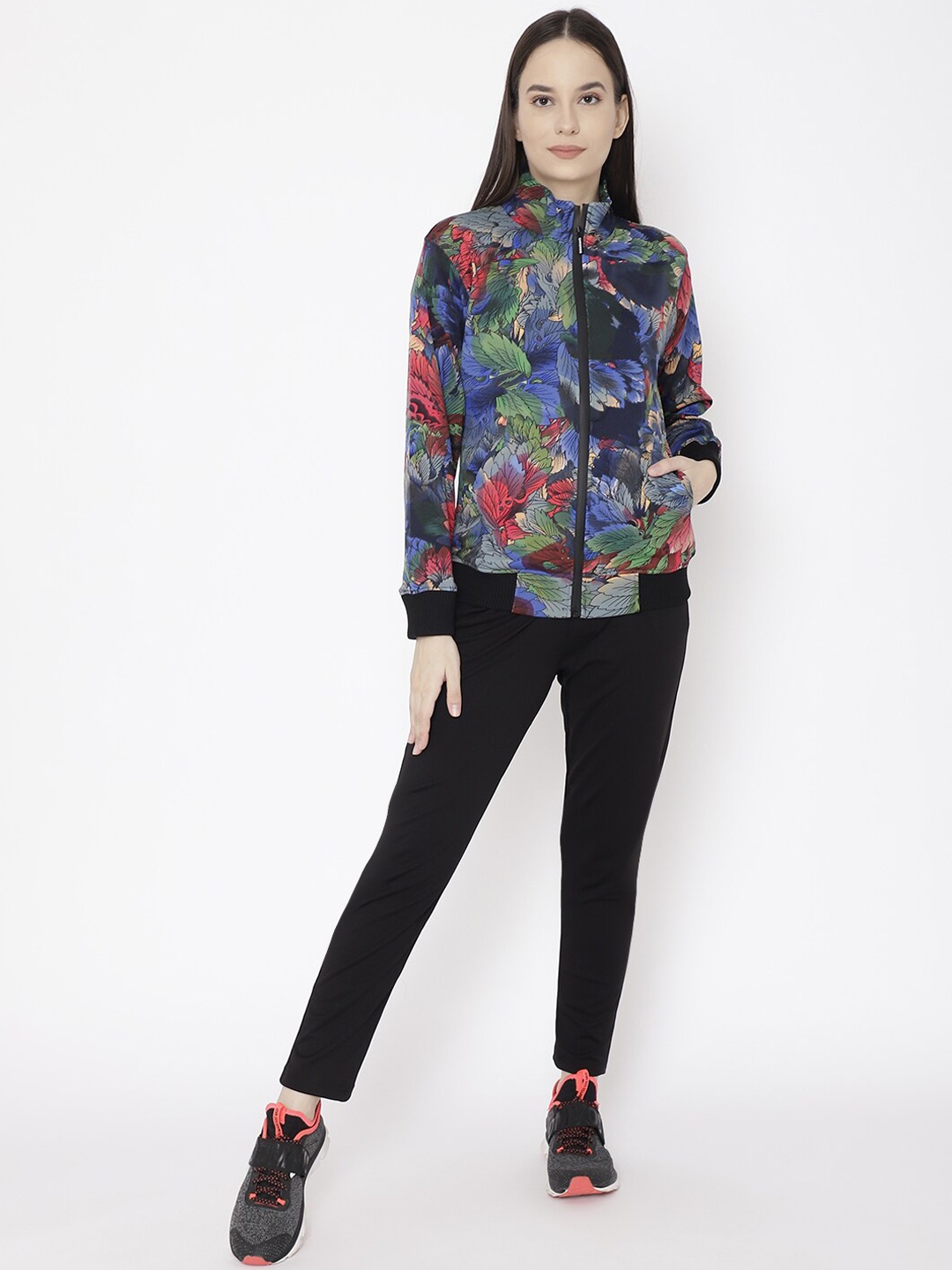 

Chkokko Women Blue & Red Printed Tracksuit