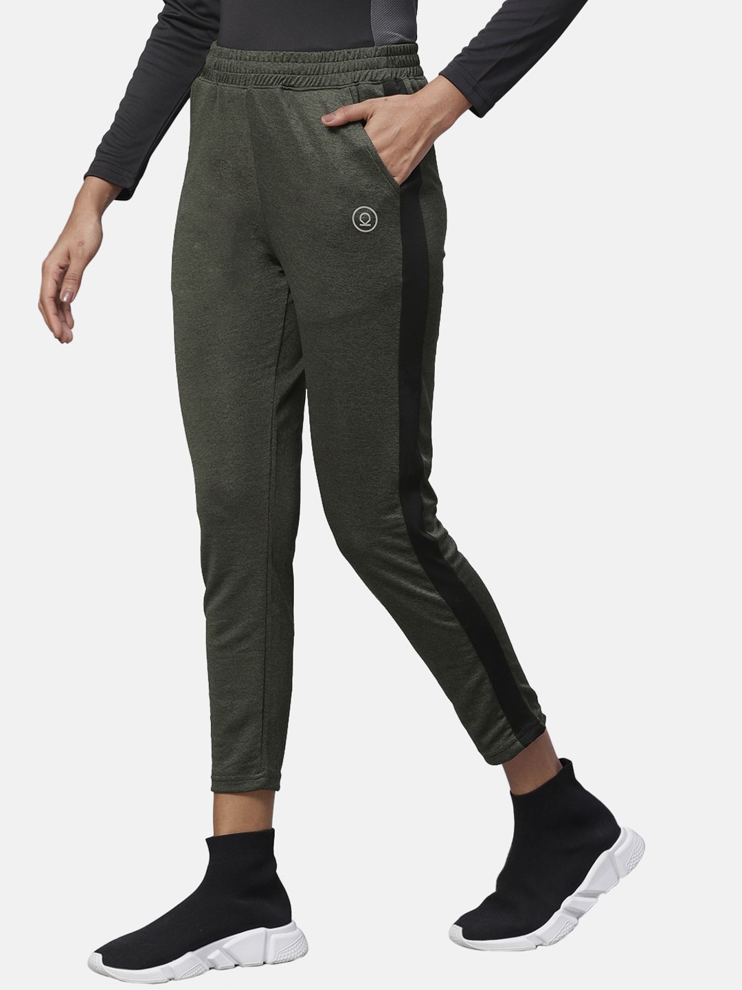 

CHKOKKO Women Olive Green Solid Workout Track Pants
