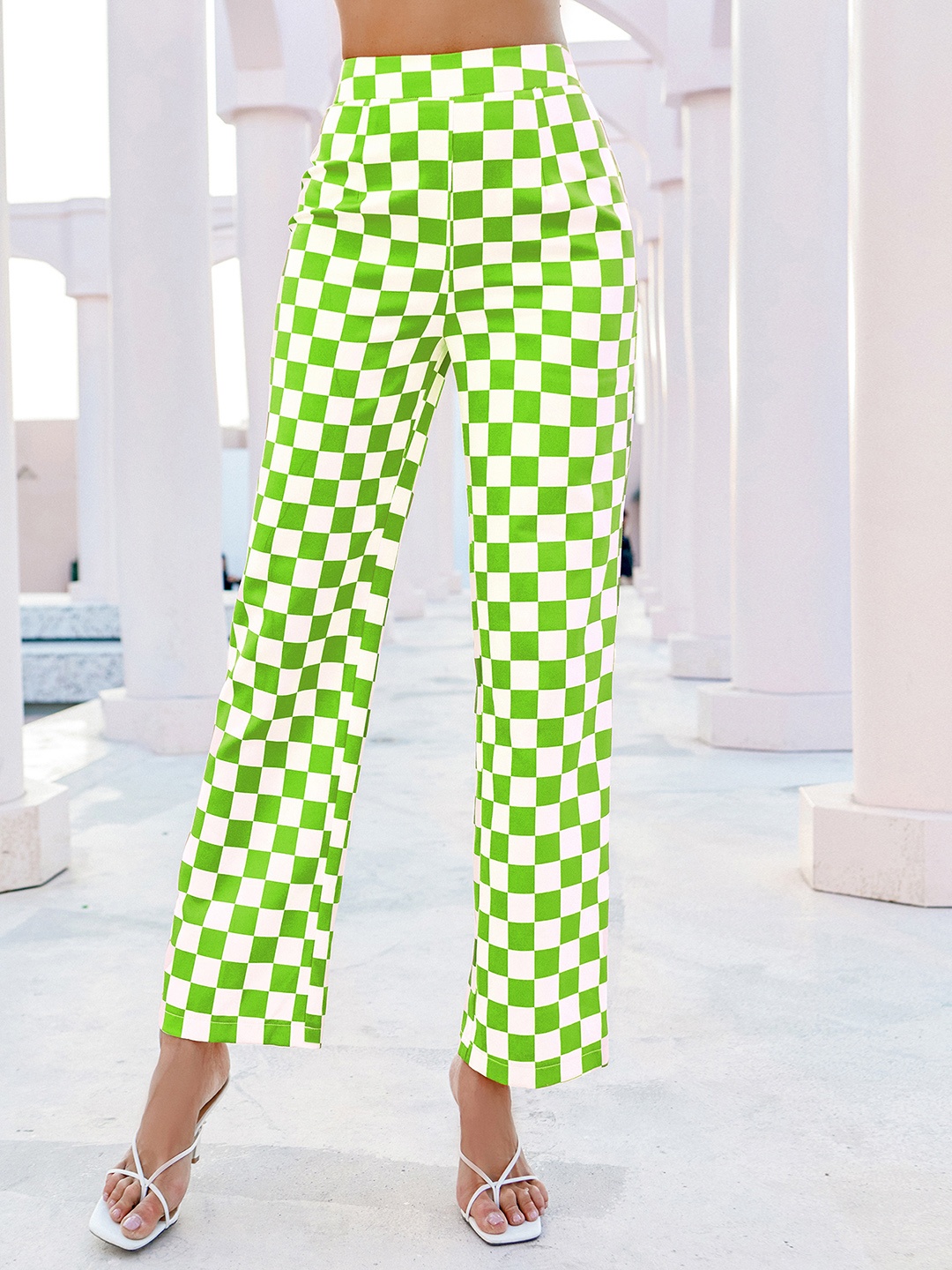

URBANIC Women Green Checked Straight Fit High-Rise Trousers