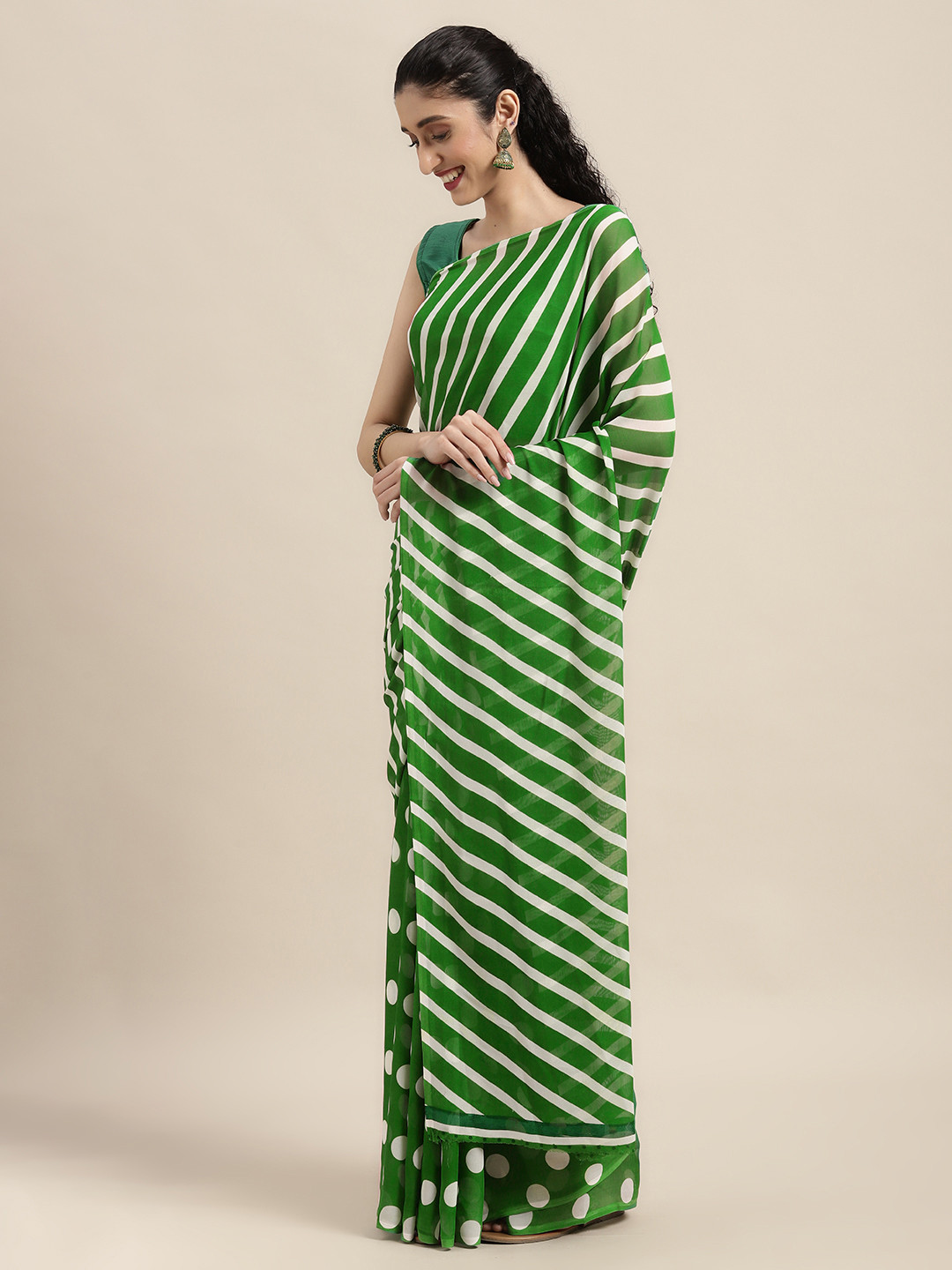 

KALINI Green & White Printed Saree
