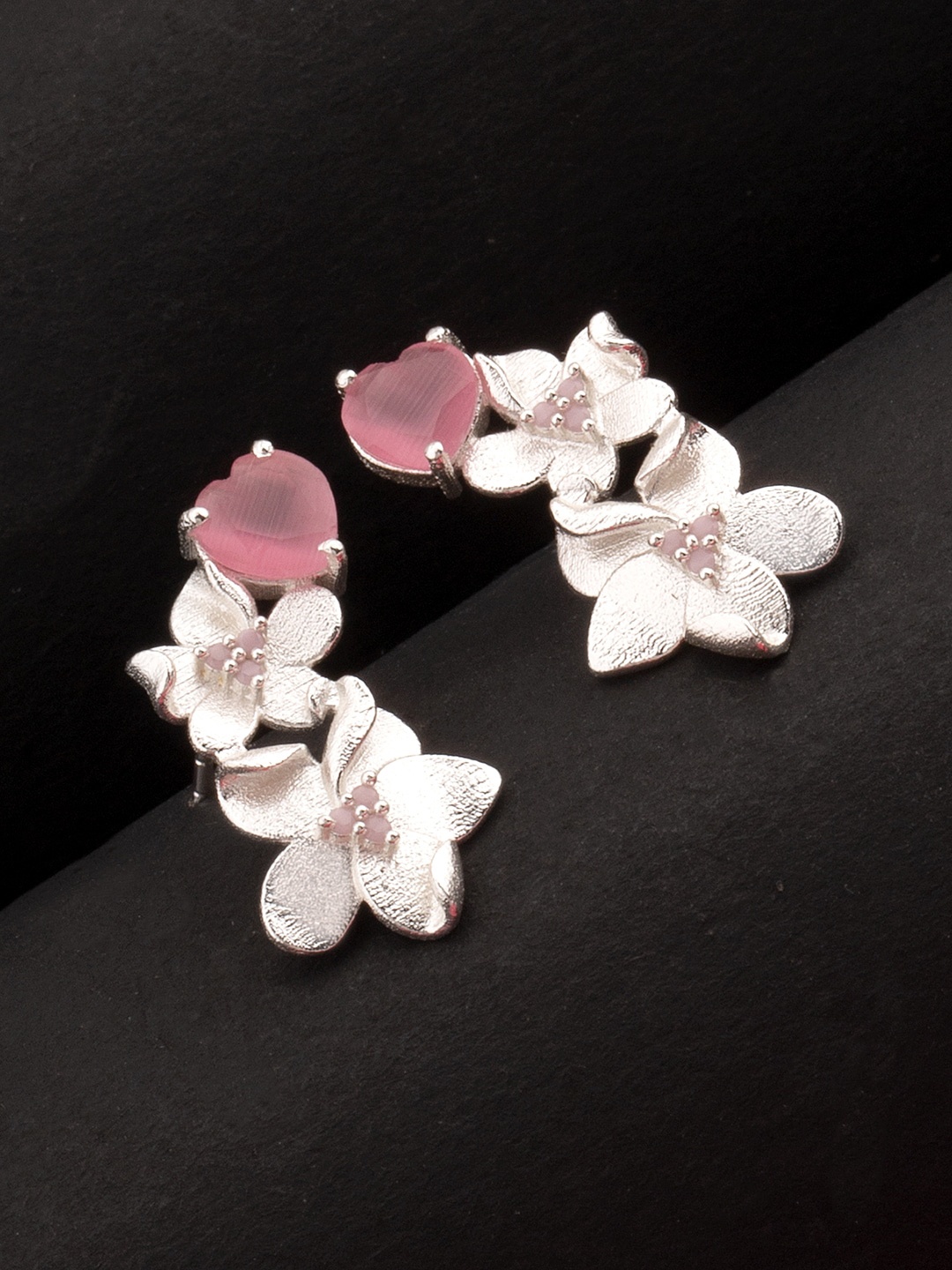 

Voylla Silver-Toned Floral Love Paradise Floral Heart Stud Earrings