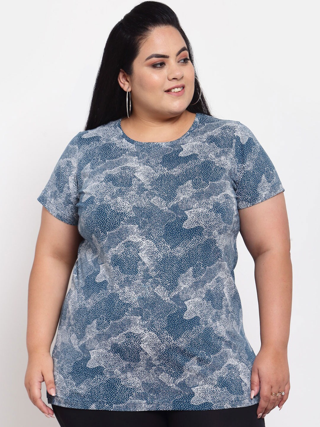 

plusS Women Plus Size Blue & White Printed Cotton T-shirt