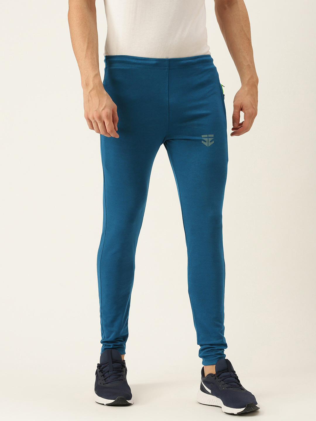 

Sports52 wear Men Blue Slim Fit Solid Joggers