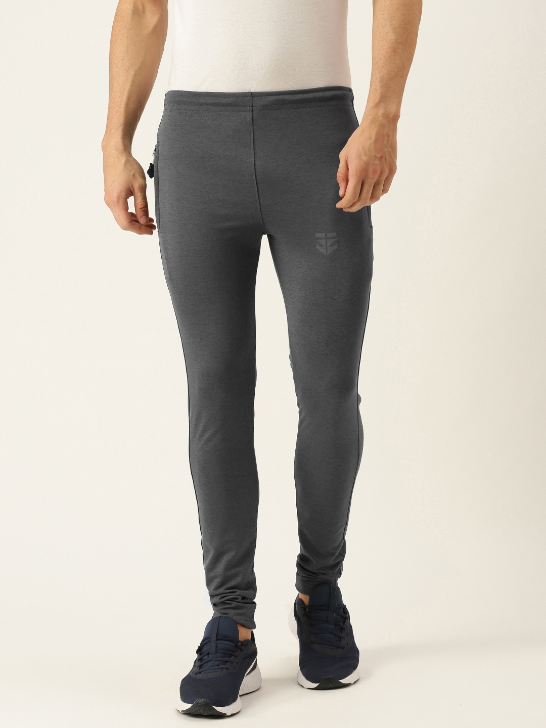 

Sports52 wear Men Charcoal Grey Slim Fit Solid Joggers