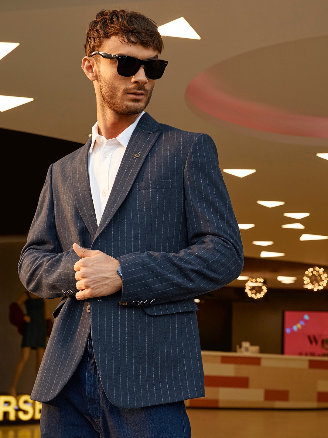 

Manu Men Navy Blue & White Striped Single Breasted Casual Blazer
