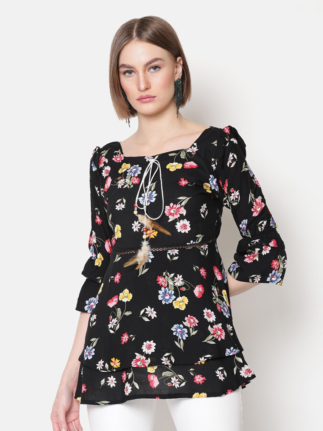 

V2 Value & Variety Black & Pink Floral Regular Top