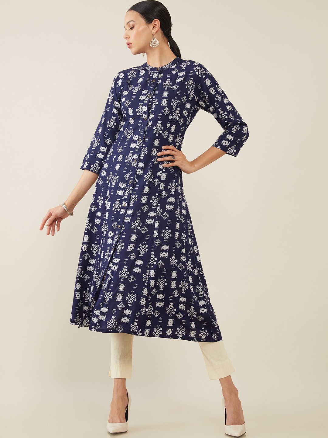 

Soch Women Blue & White Floral Printed Anarkali Kurta