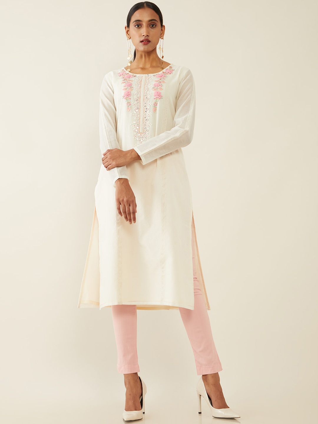 

Soch Women Cream-Coloured Ethnic Motifs Yoke Embroidered Chanderi Silk Kurta