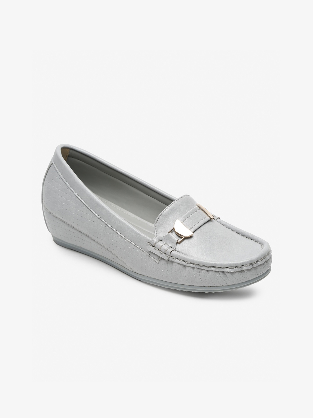 

Flat n Heels Women Grey Solid Loafers