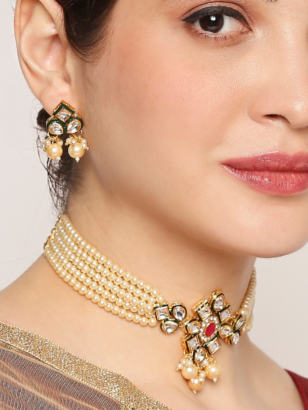 

OOMPH Gold-Plated White Kundan Studded & Pearl Beaded Jadau Jewellery Set