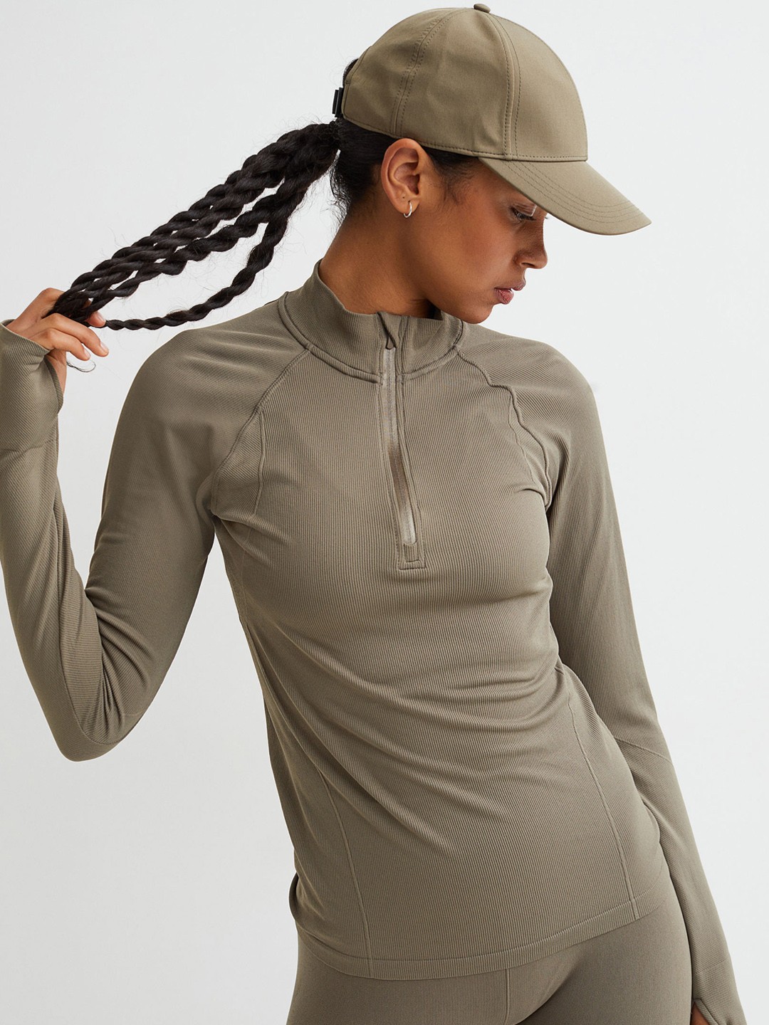 

H&M Women Beige Ribbed Seamless Sports Top