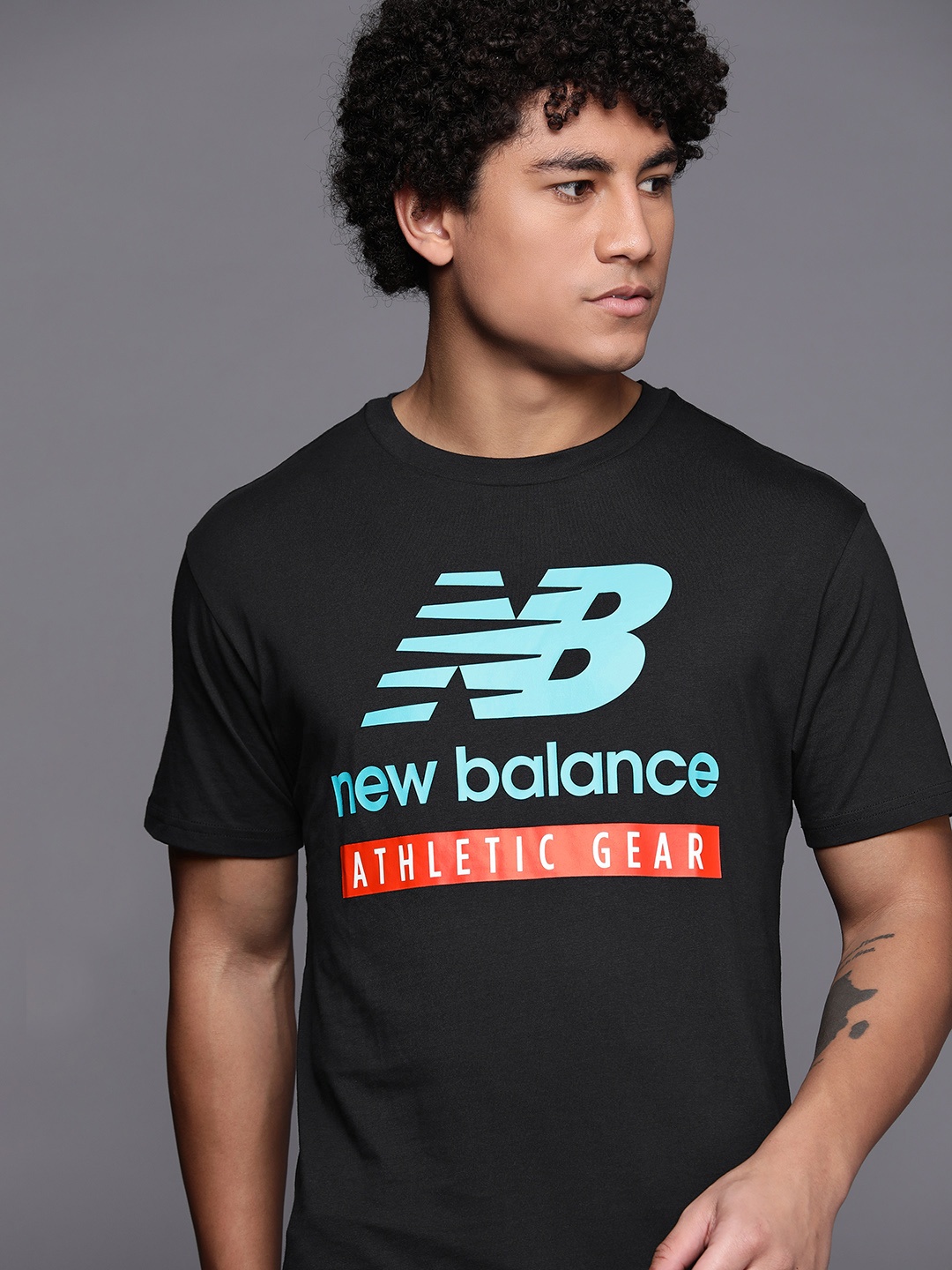 

New Balance Men Brand Logo Printed Pure Cotton T-shirt, Black