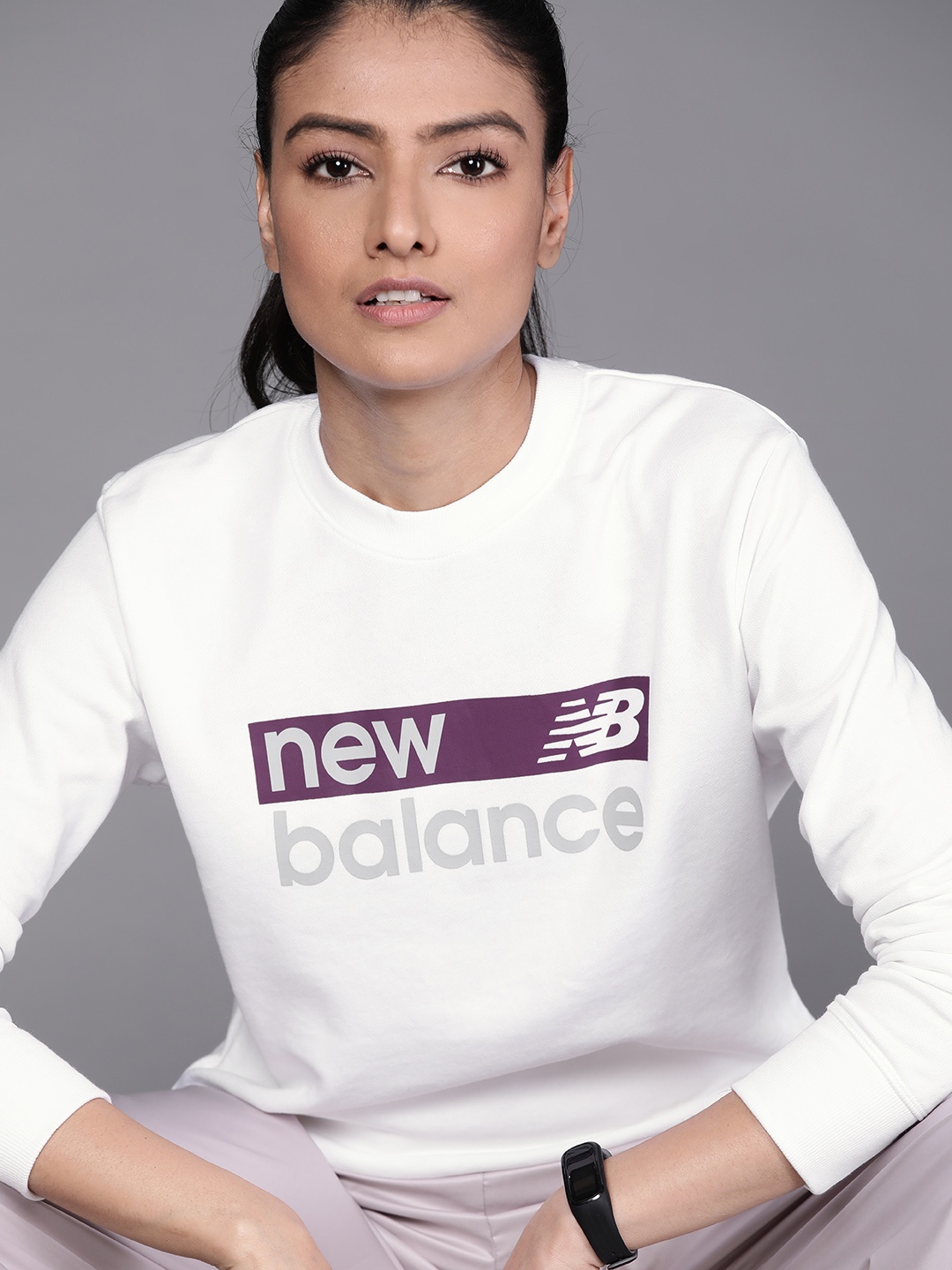 

New Balance Women White Brand Logo Printed Sweatshirt