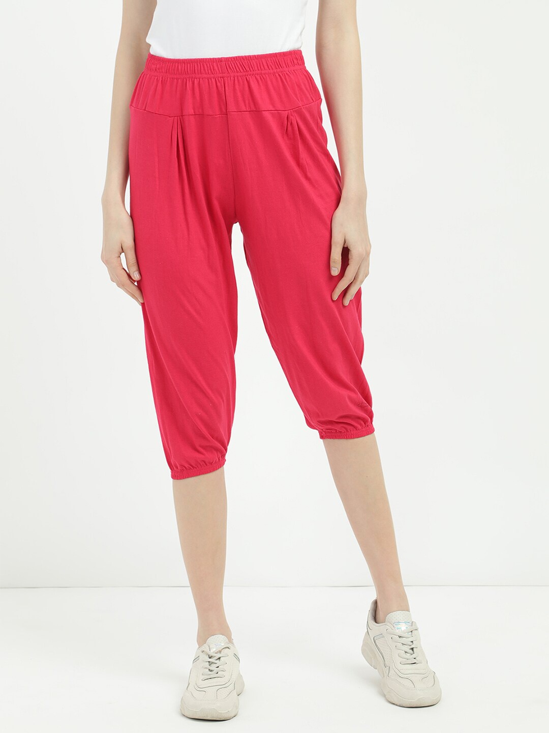 

V2 Value & Variety Women Pink Capris