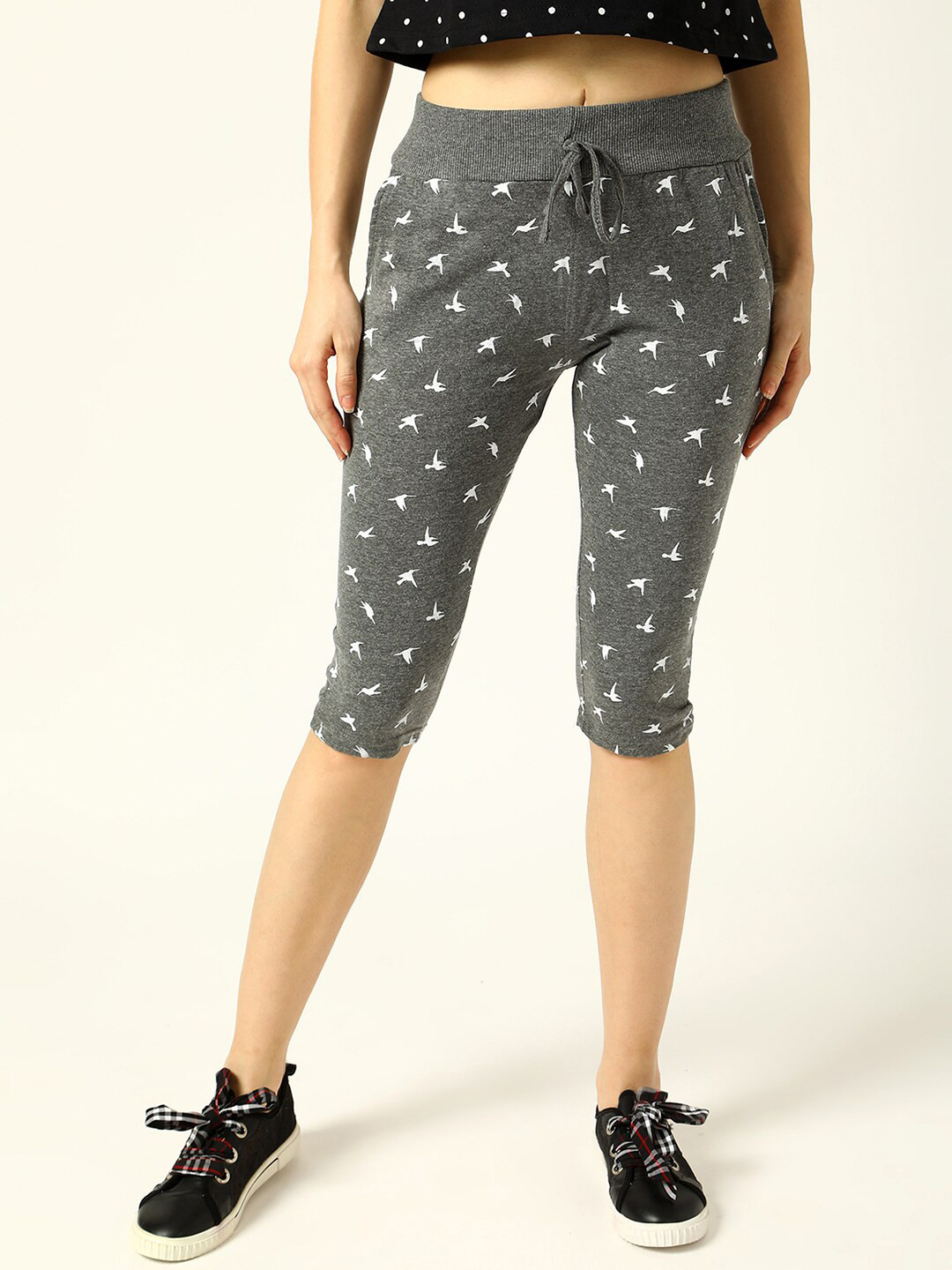 

V2 Value & Variety Women Grey & White Printed Cotton Capris