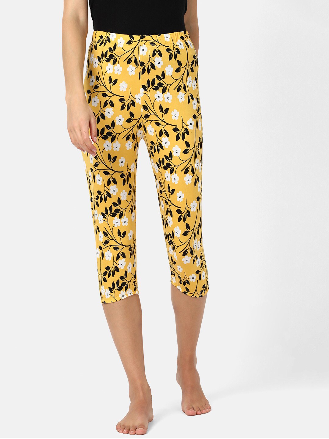 

V2 Value & Variety Women Mustard & Black Printed Capris