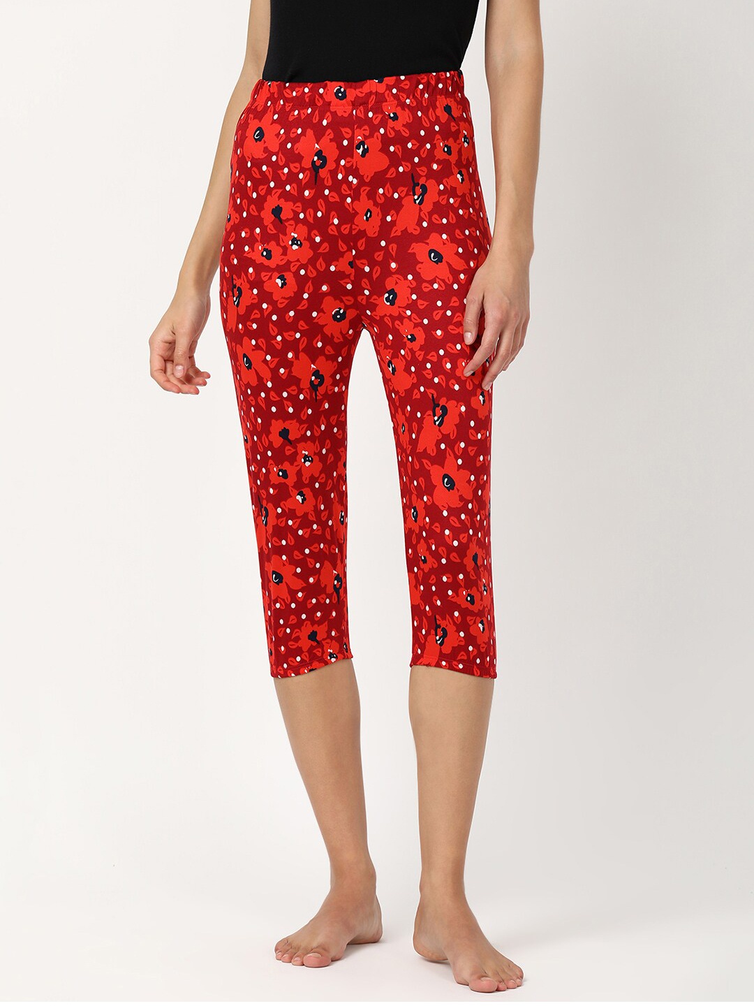 

V2 Value & Variety Women Red & Blue Printed Capris