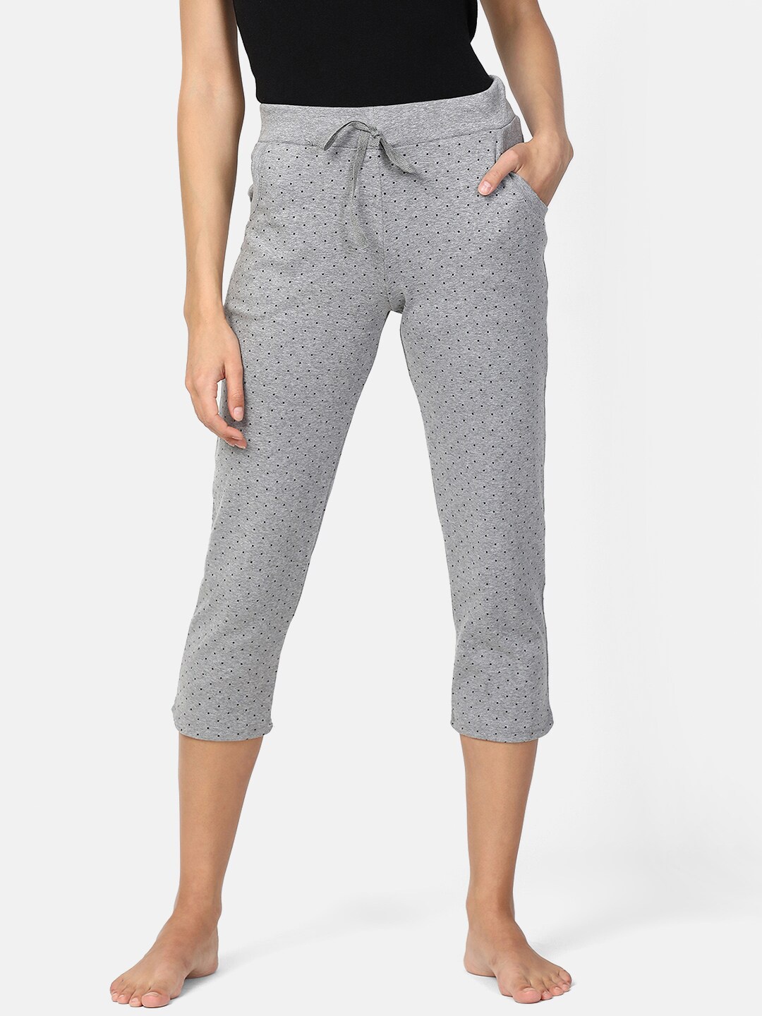 

V2 Value & Variety Women Grey Melange & Black Printed Capris