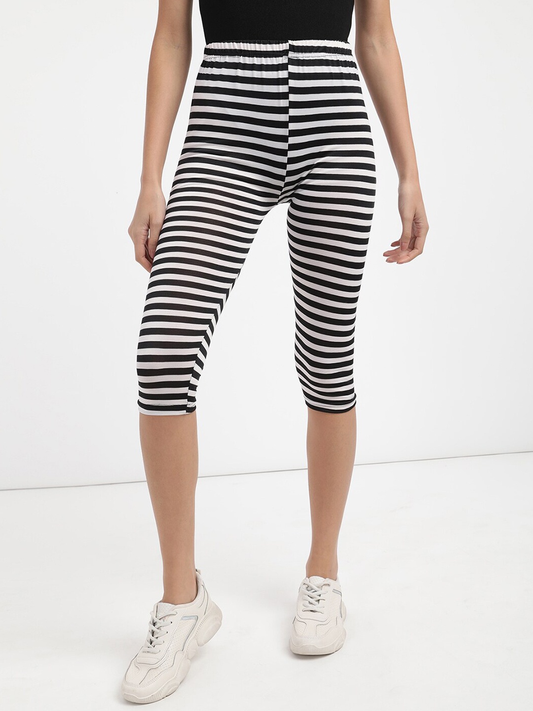 

V2 Value & Variety Women Black & White Striped Capris