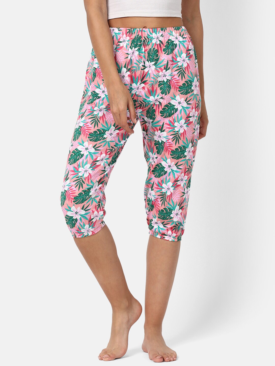 

V2 Value & Variety Women Peach-Coloured & Green Printed Capris