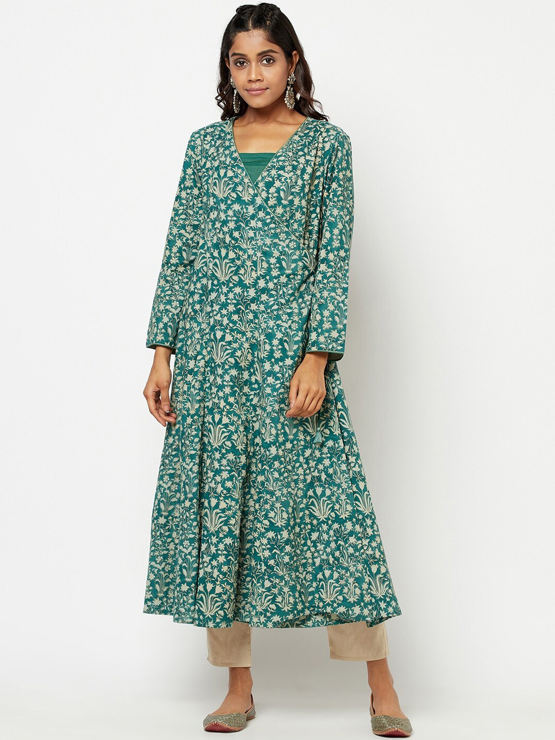 

Fabindia Women Green Floral Printed Kurta