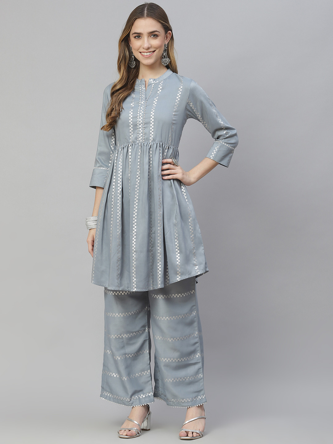 

ZIYAA Women Blue Printed Regular Gotta Patti Kurta with Palazzos