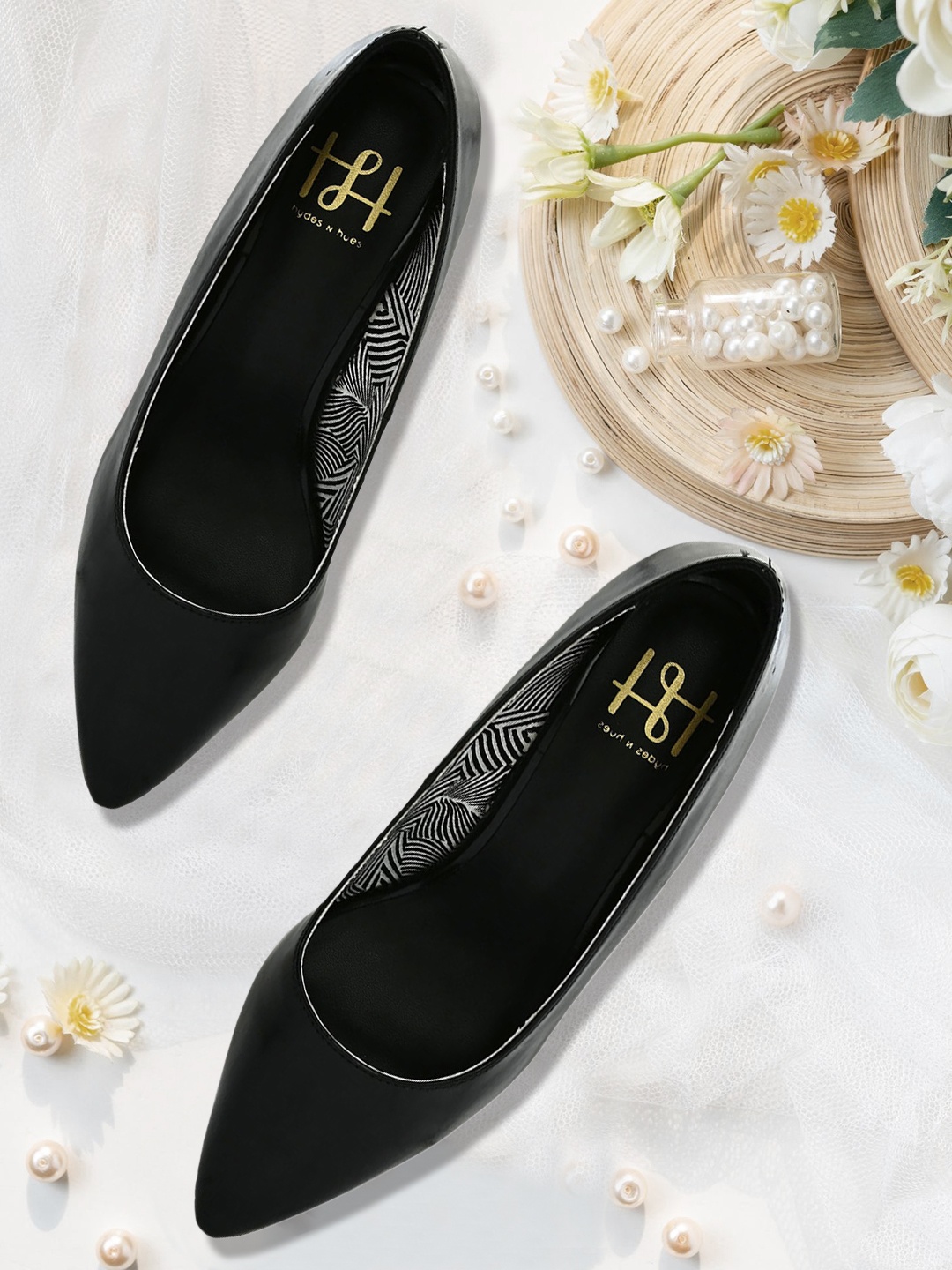 

Hydes N Hues Black Kitten Pumps