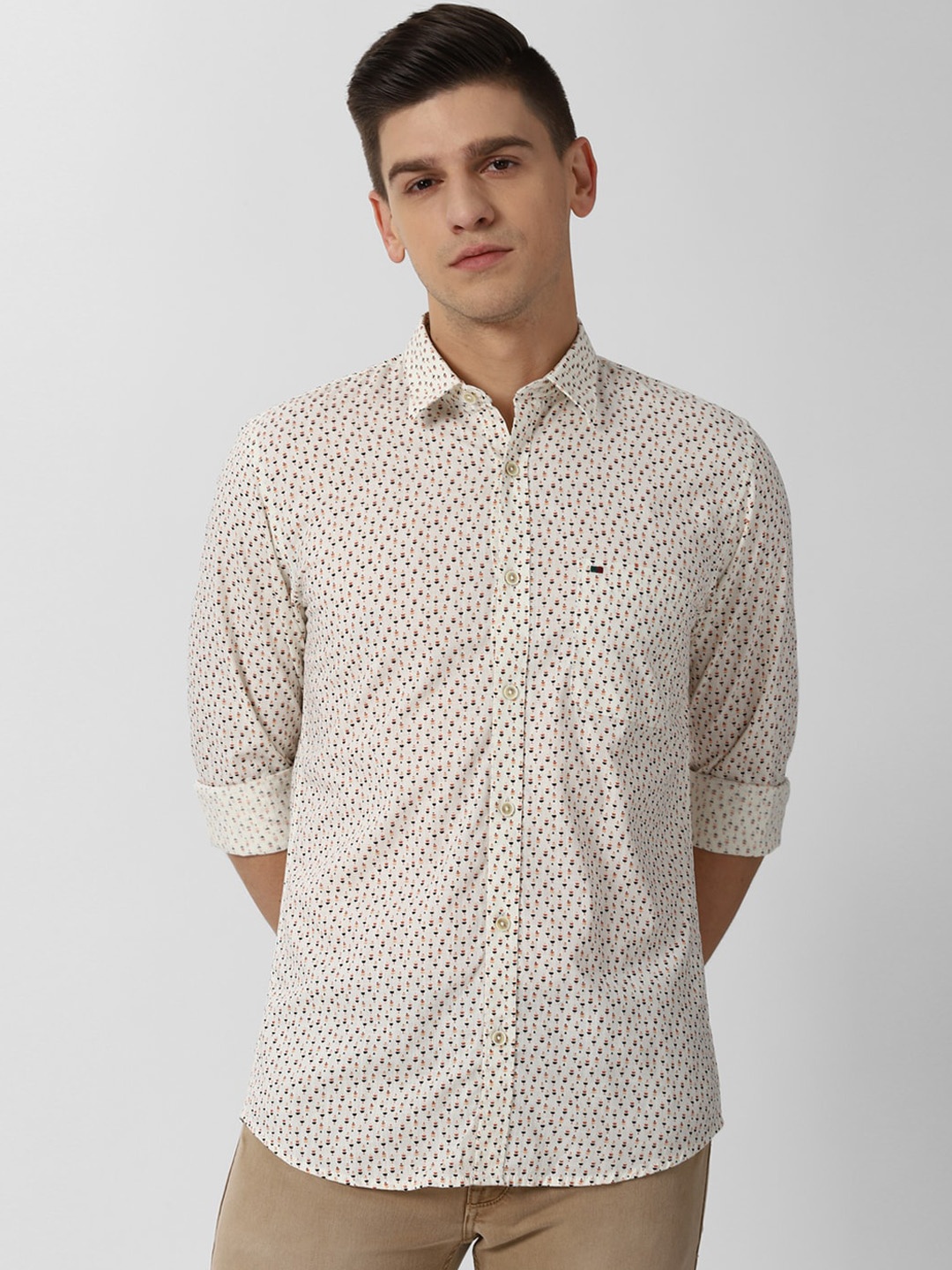 

Peter England Casuals Men Beige Slim Fit Opaque Printed Casual Shirt