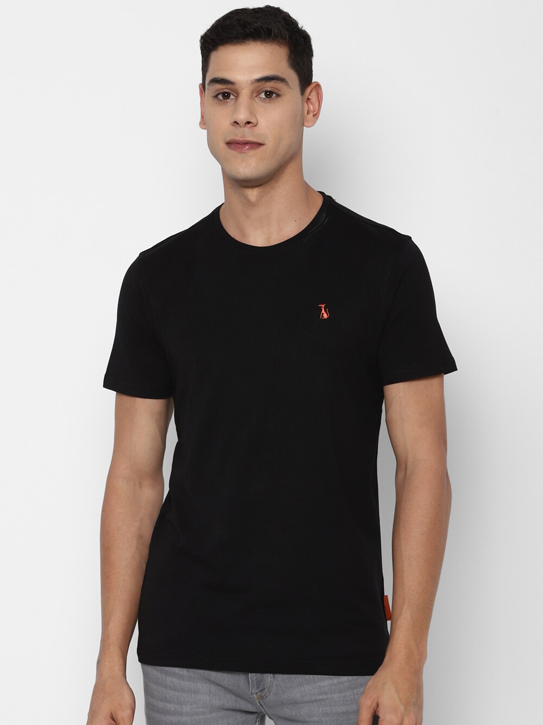 

SIMON CARTER LONDON Men Black Slim Fit Pure Cotton T-shirt