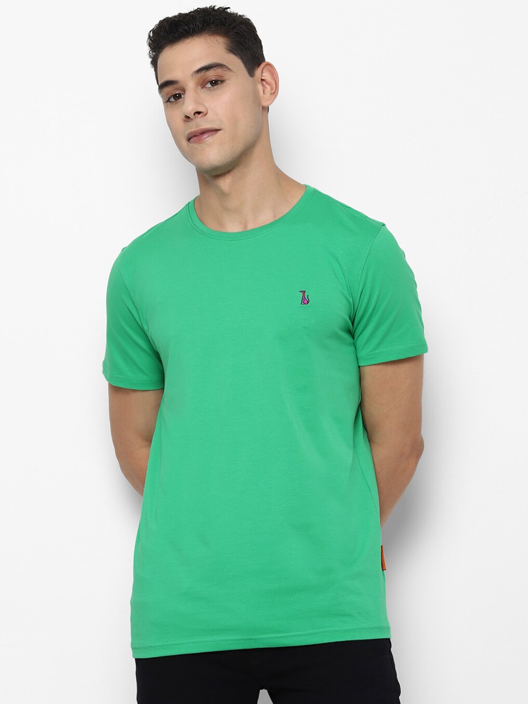 

SIMON CARTER LONDON Men Green Slim Fit T-shirt