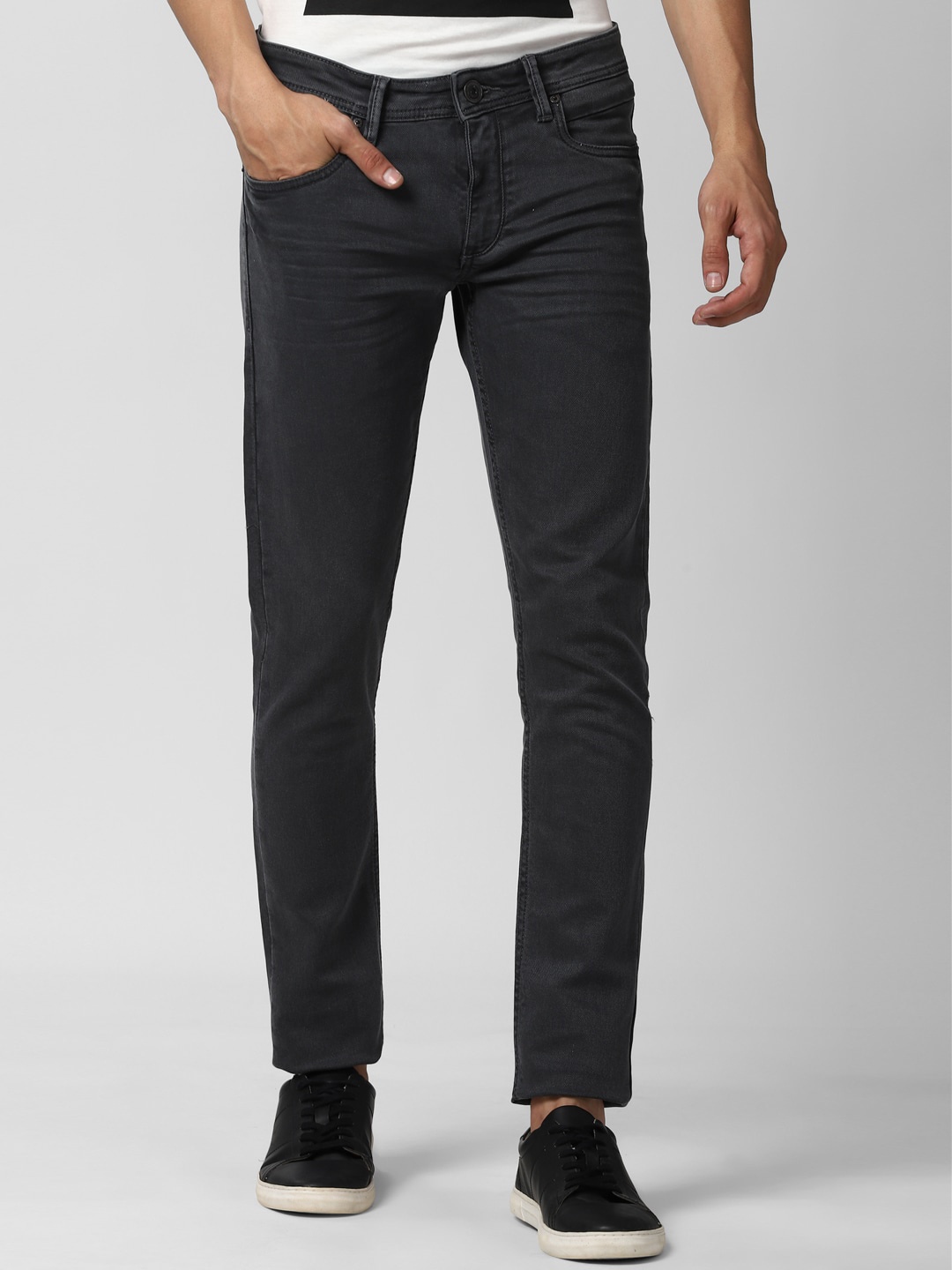 

Peter England Casuals Men Black Skinny Fit Jeans