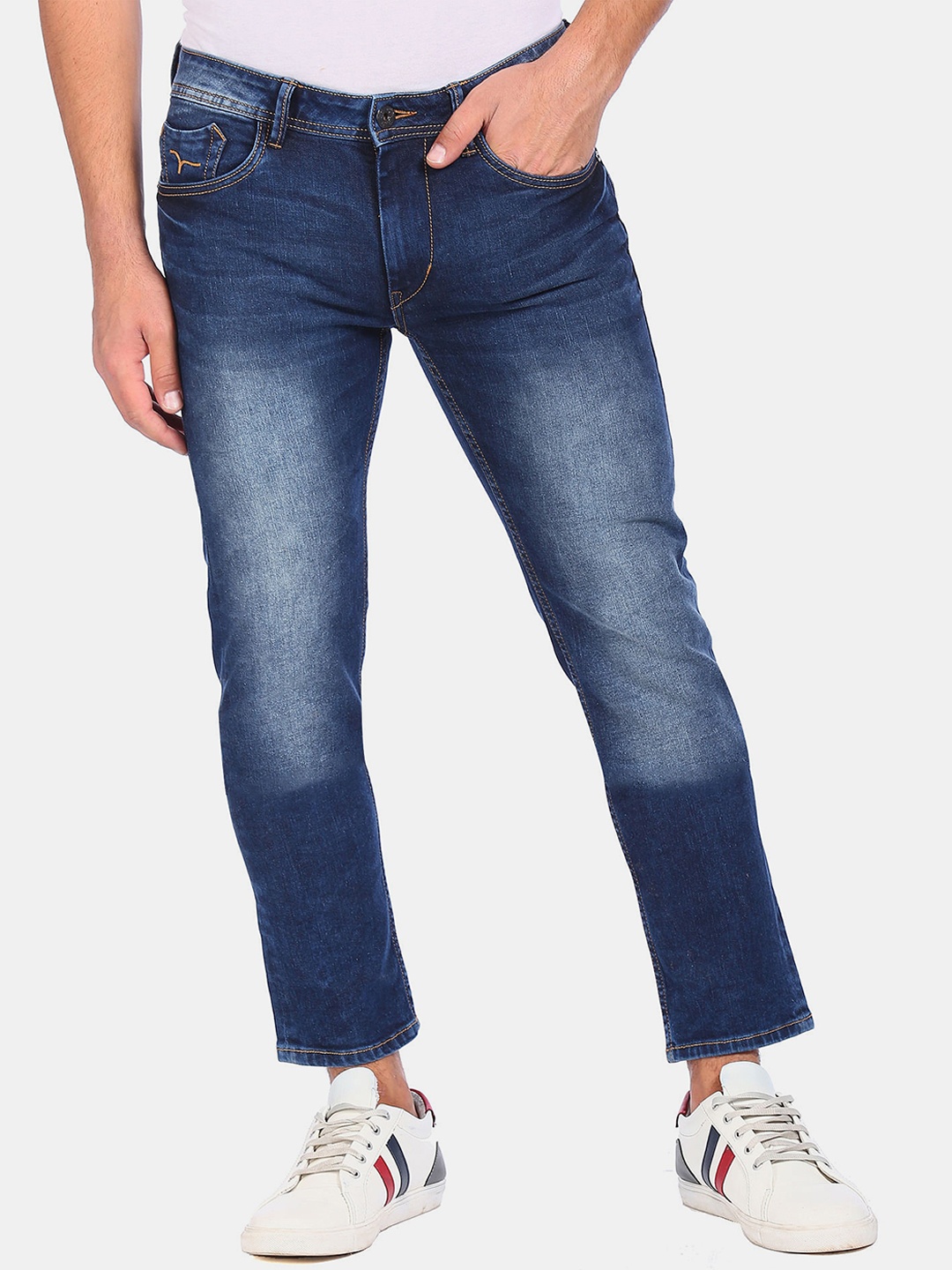 

Flying Machine Men Blue Slim Fit Light Fade Stretchable Jeans