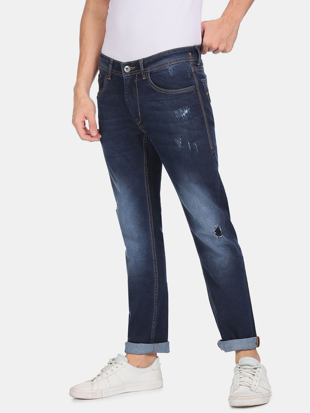 

Flying Machine Men Blue Slim Fit Mildly Distressed Light Fade Stretchable Jeans