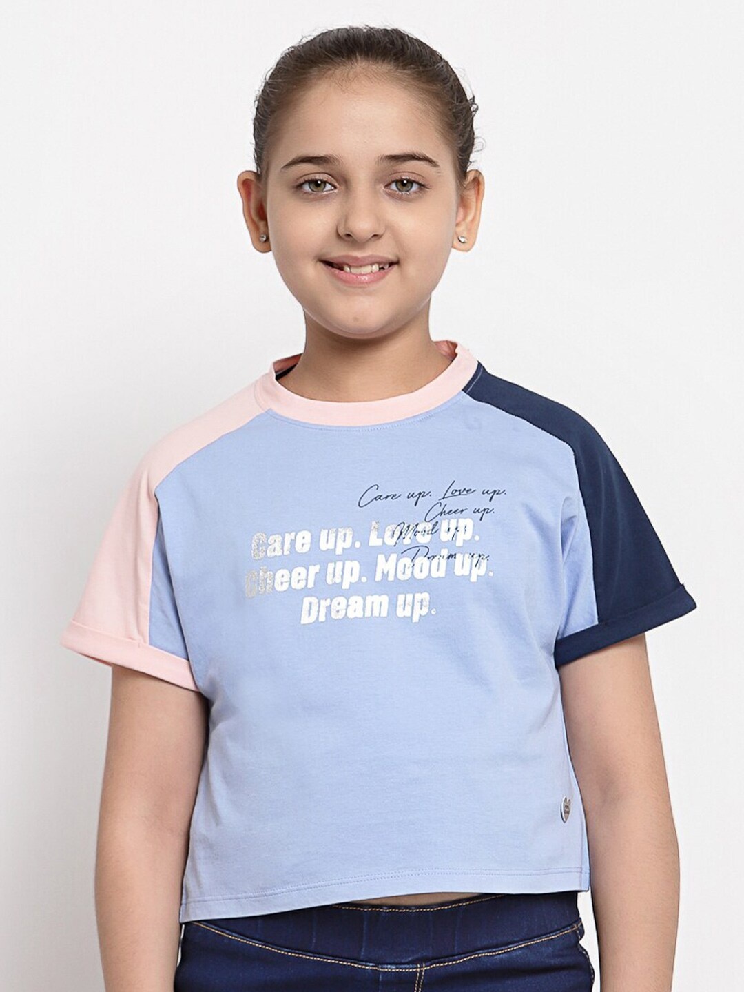 

Pepe Jeans Girls Blue Typography Printed Cropped T-shirt