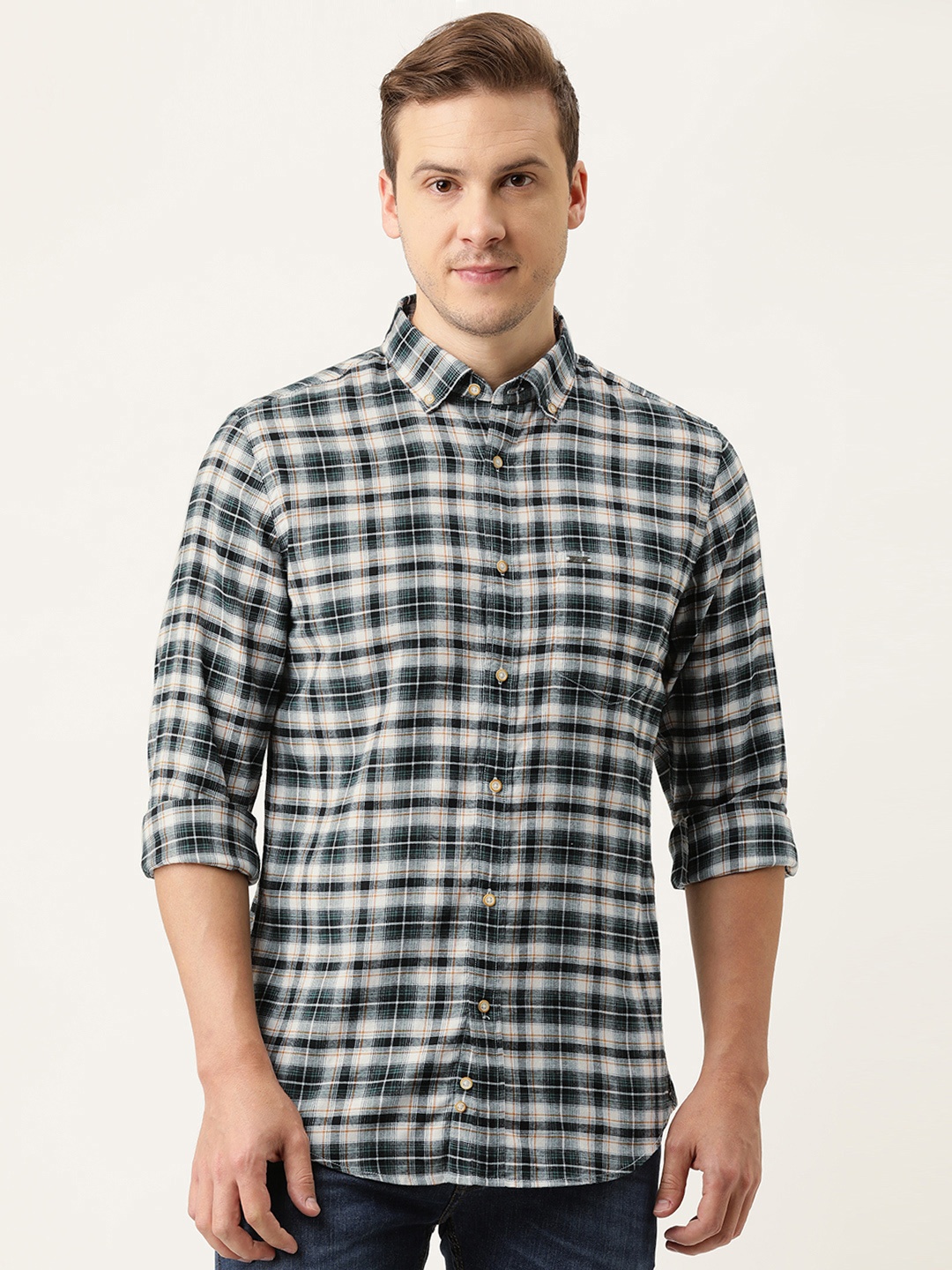 

Peter England Casuals Men Black & White Cotton Slim Fit Checked Casual Shirt