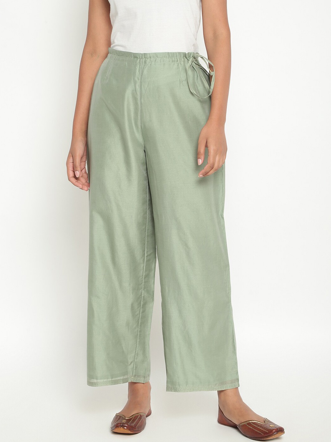 

Fabindia Women Grey Parallel Trousers