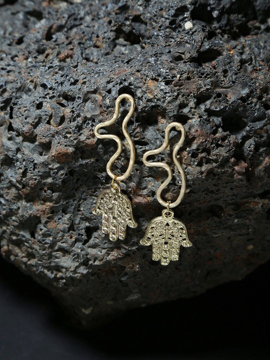 

DIVA WALK Gold-Toned Contemporary Drop Earrings