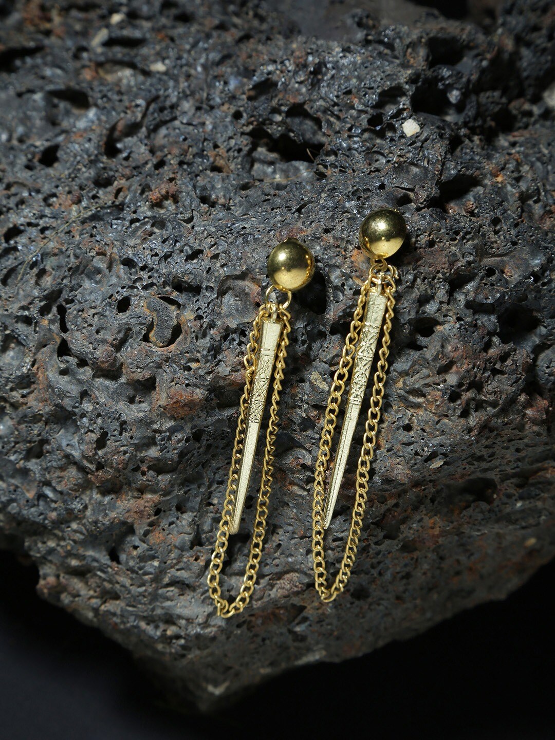 

DIVA WALK Gold-Toned Contemporary Drop Earrings