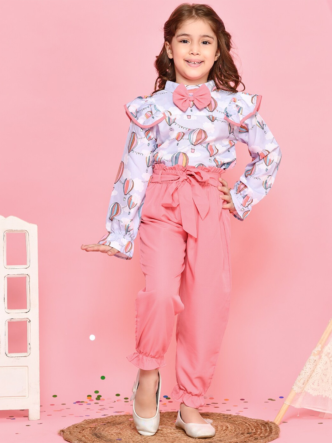 

LilPicks Girls Grey & Pink Printed Top with Trousers