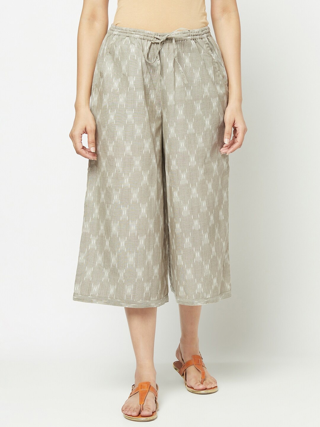 

Fabindia Women Grey & White Printed Cotton Ikat Culottes