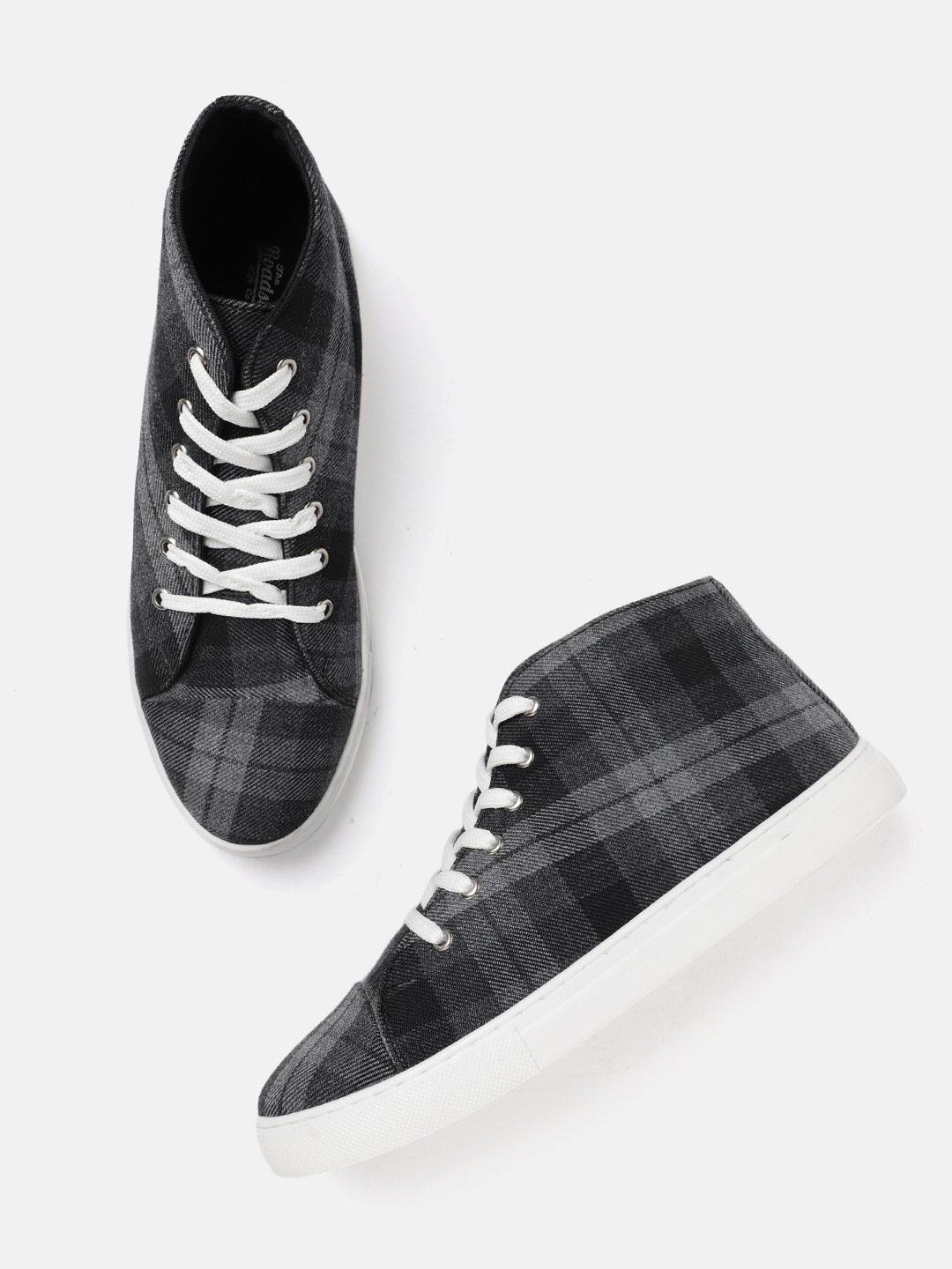 

The Roadster Lifestyle Co Women Black & Charcoal Grey Mid-Top Checked Sneakers