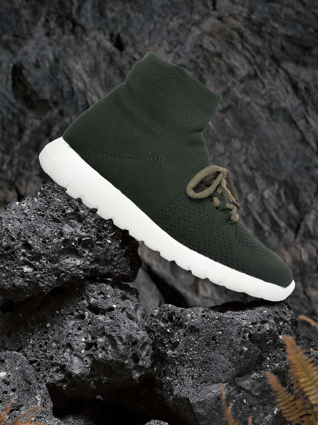 

Roadster Women Olive Green Woven Design Mid-Top Sneakers