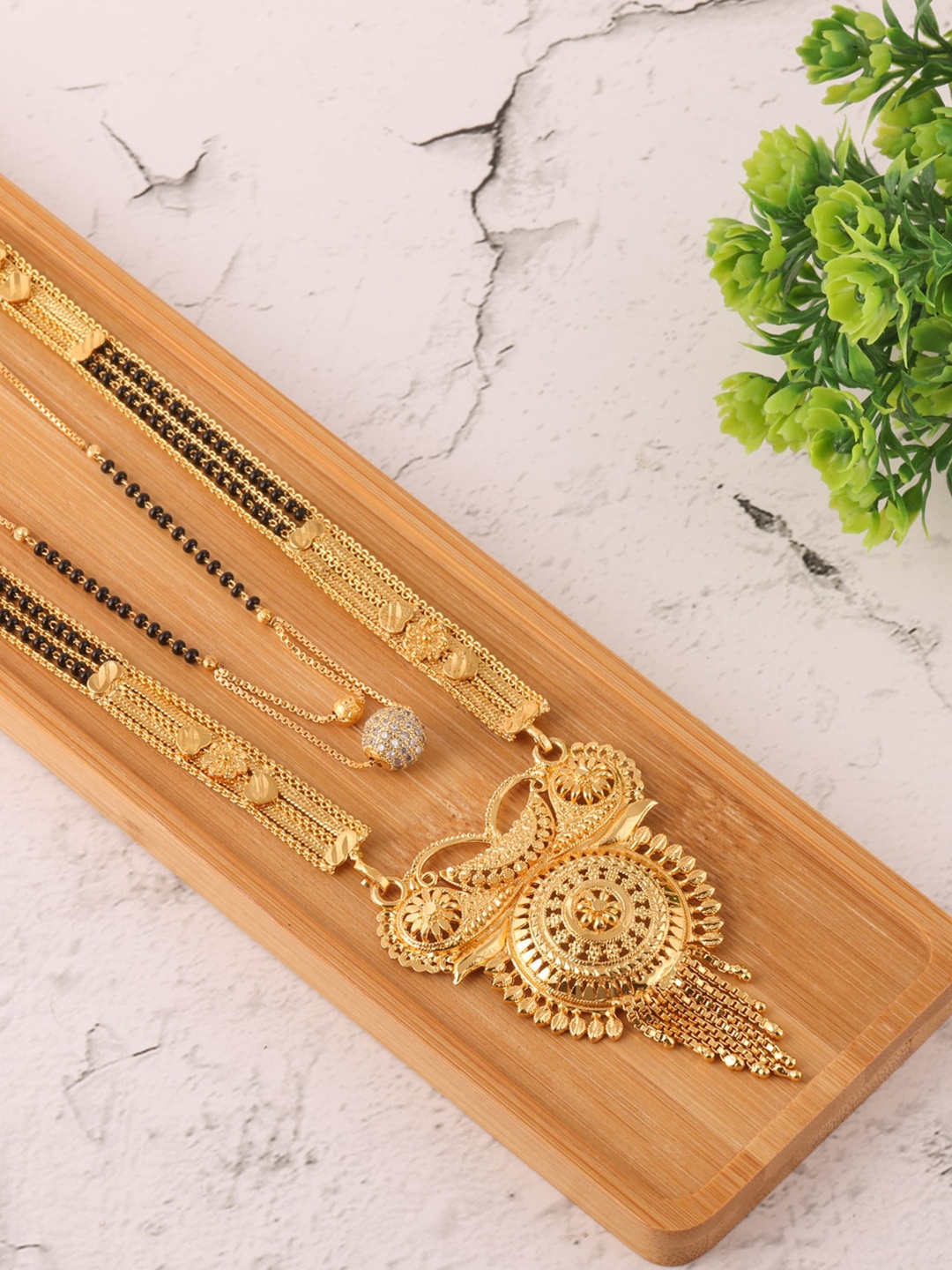 

Brandsoon Woman Multi-colour Mangalutra Set