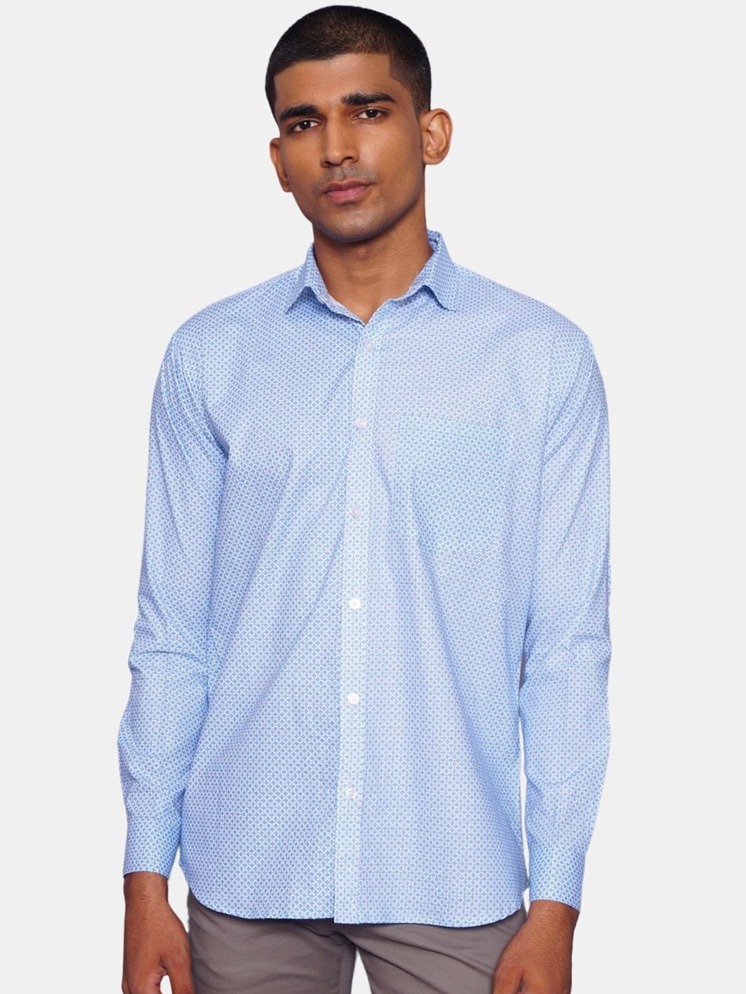 

Wintage Men Blue Opaque Printed Pure Cotton Casual Shirt