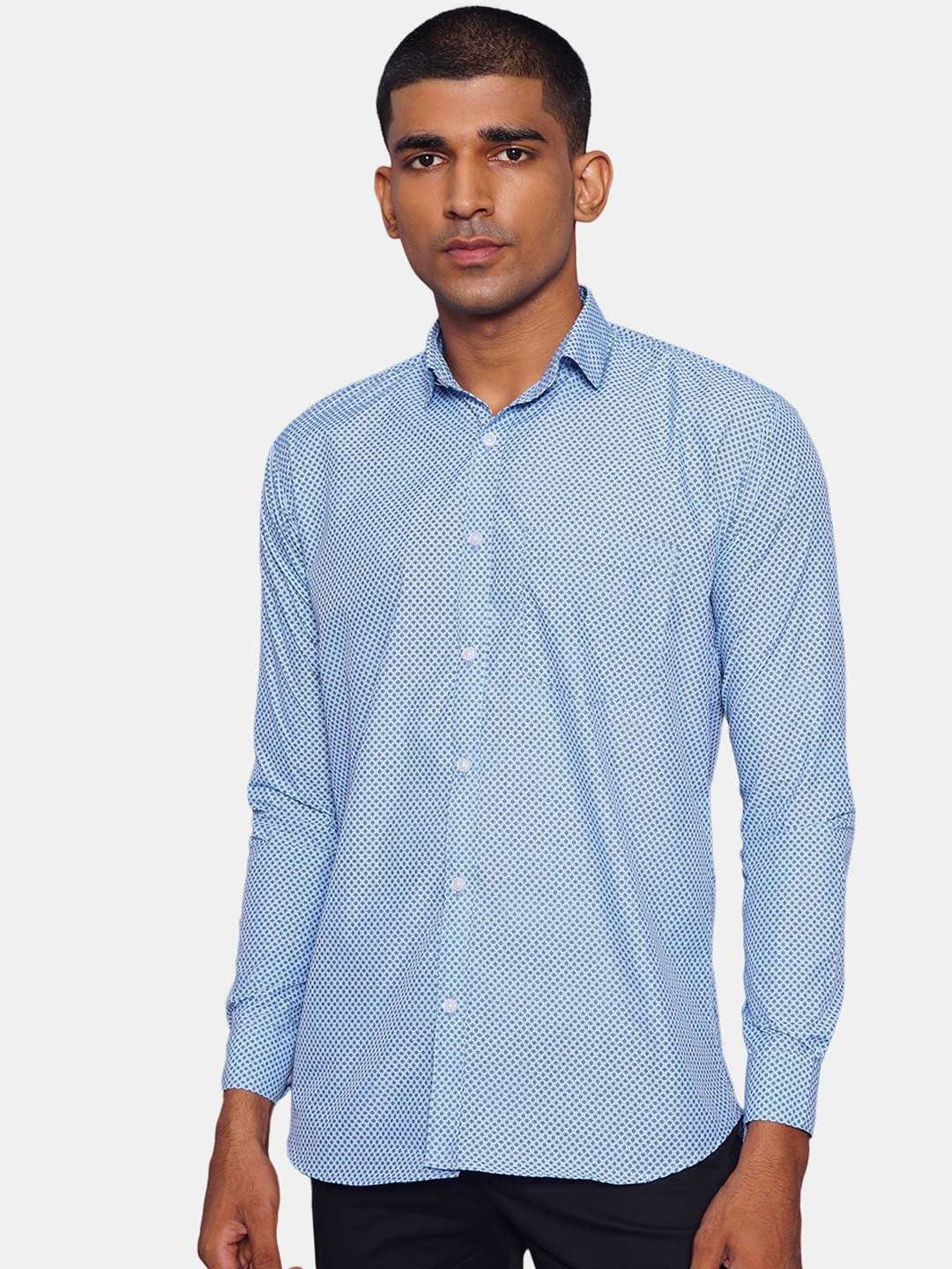 

Wintage Men Blue Opaque Printed Pure Cotton Casual Shirt